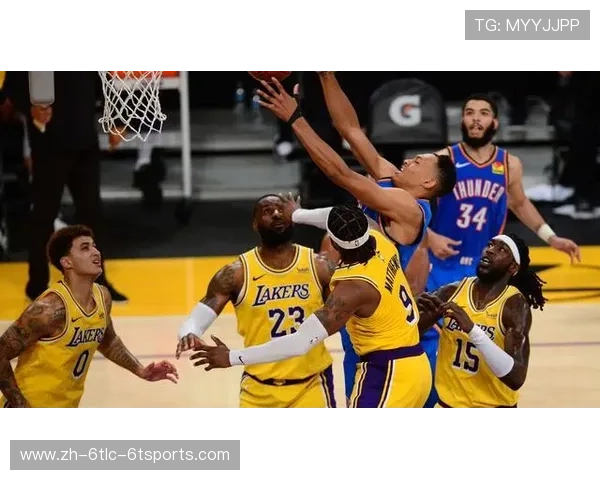 篮球比赛中合理分配球权提升团队整体进攻流畅性的策略分析 篮球比赛中合理分配球权提升团队整体进攻流畅性的策略分析